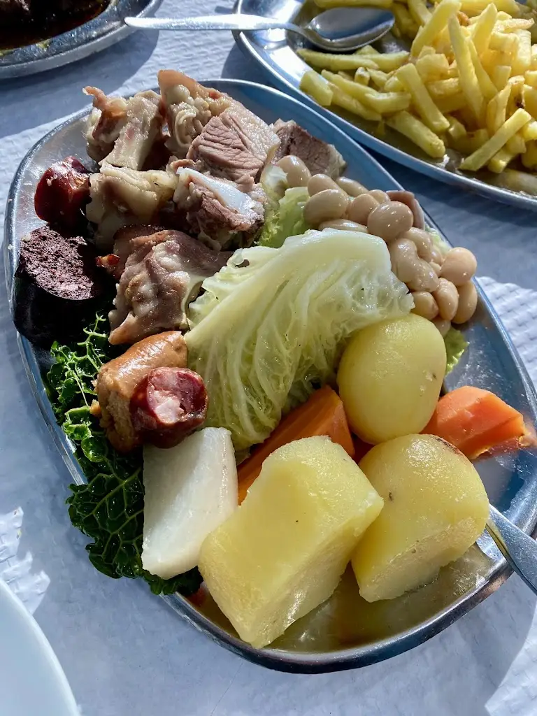 Mário Lopes_Conquista Talentosa_Penalva do Castelo_recensione