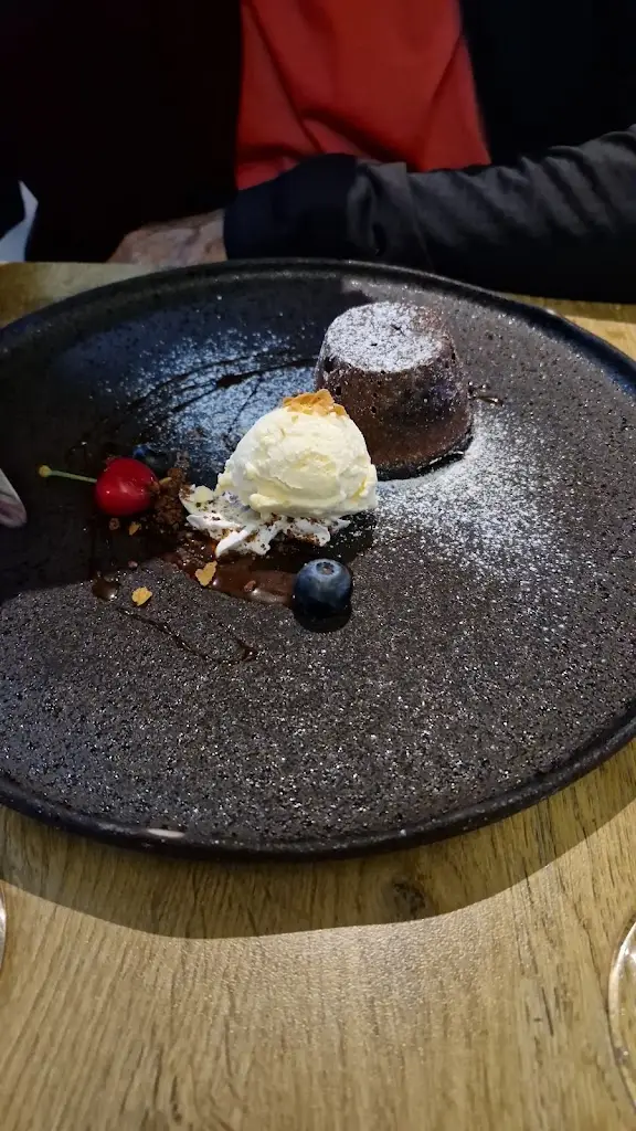 Meira Kober_Gentlemen Restaurante Pizzaria_Resende_recensione