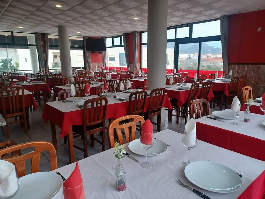 4 Filhos Fonte Luminosa ristorante a Resende