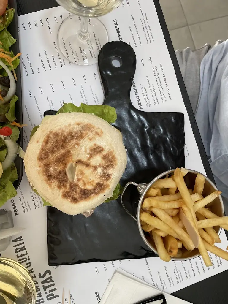 Olga Katina_Pitas_Resende_recensione