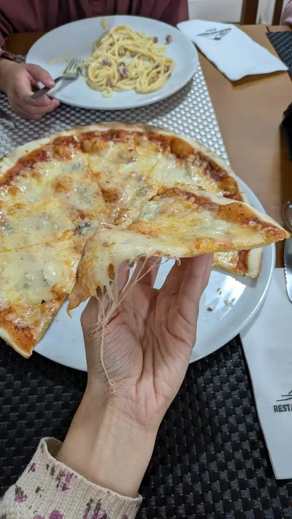 Anna Meshcheriakova_Restaurante Pizzaria O Vale_Tarouca_recensione