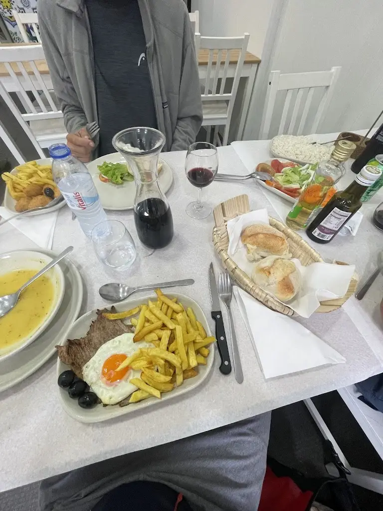 Caleb Ritchie_João da Vareirinha Restaurant_Válega_review