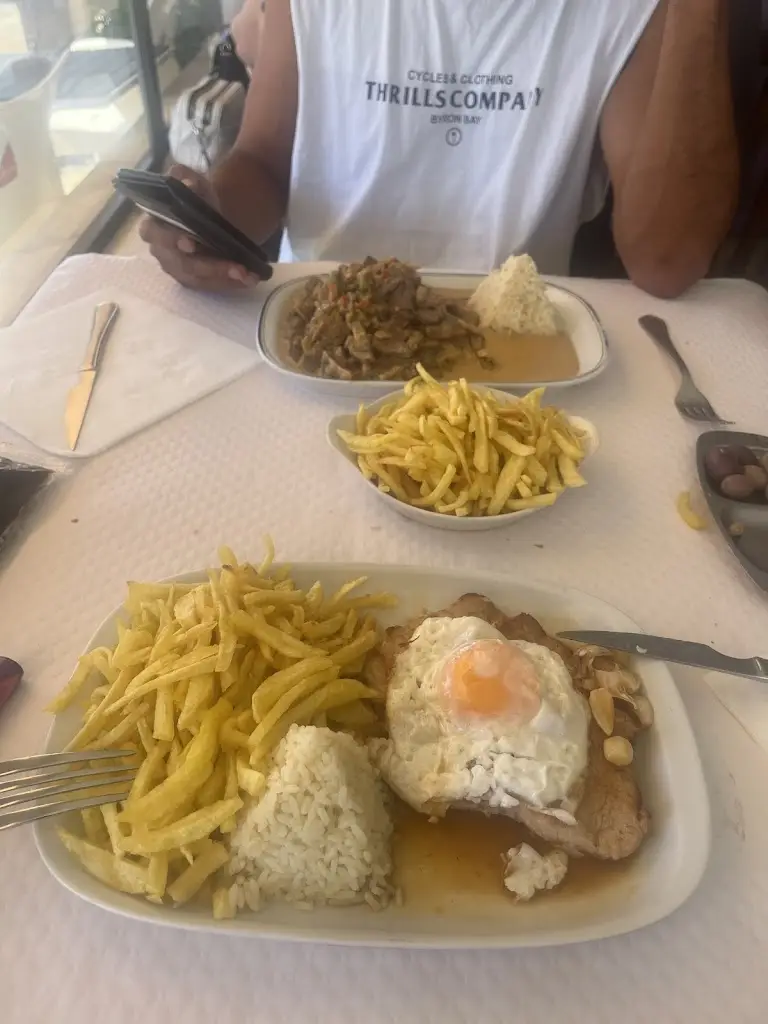 Kaitlyn Jade_Restaurante Almodôvar_Almodôvar_recensione