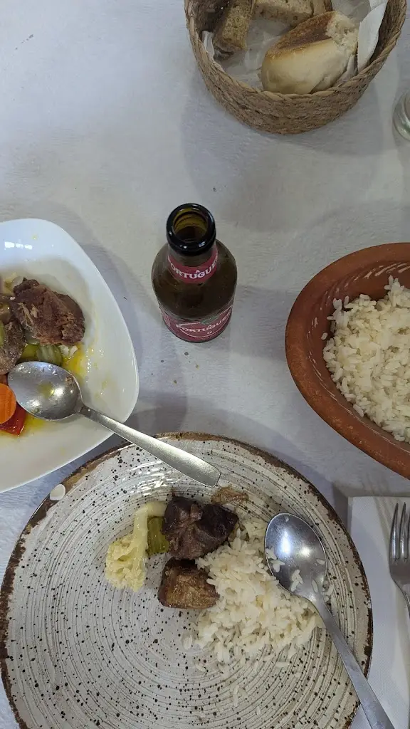 Tatsiana Shteinbuk_Tasquinha Do Dinis_Vila Chã_reseña