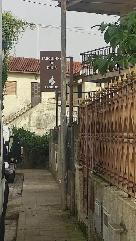 Jorge Basto Sobreira_Tasquinha Do Dinis_Vila Chã_reseña