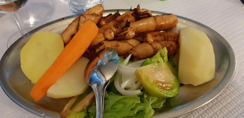 Laura L_Estaleiro_Vila Chã_recensione