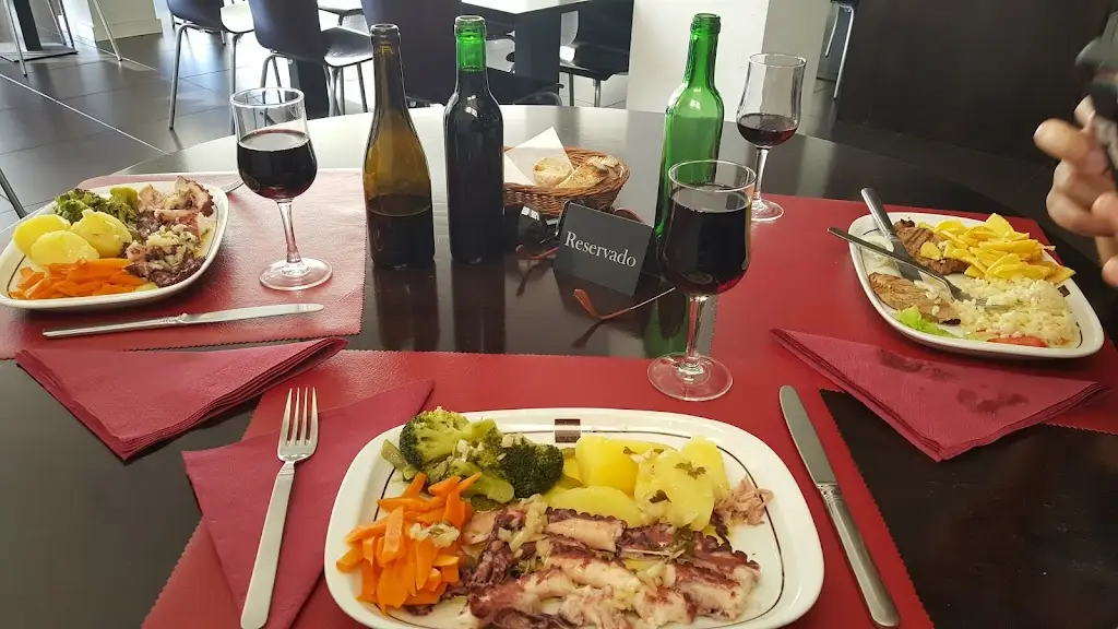 Joe Juliao_Grémio Restaurante-Bar_Vagos_reseña