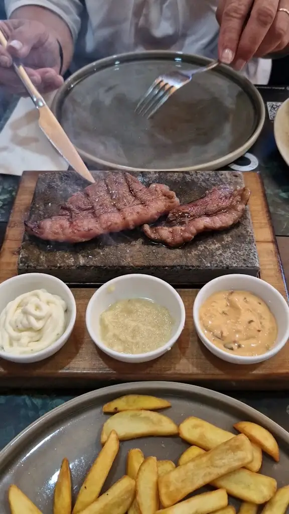 Bifinho SteakHouse - Restaurante Bar_Vagos_slider_image_2