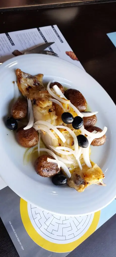 Miguel Angelo Ferreira_Snack-Bar Ferradura_Vagos_reseña