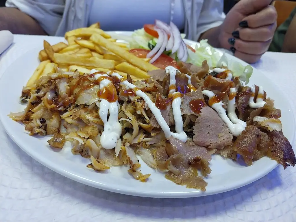 Patataki restaurants kabab s Indian food_Aljustrel_slider_image_2