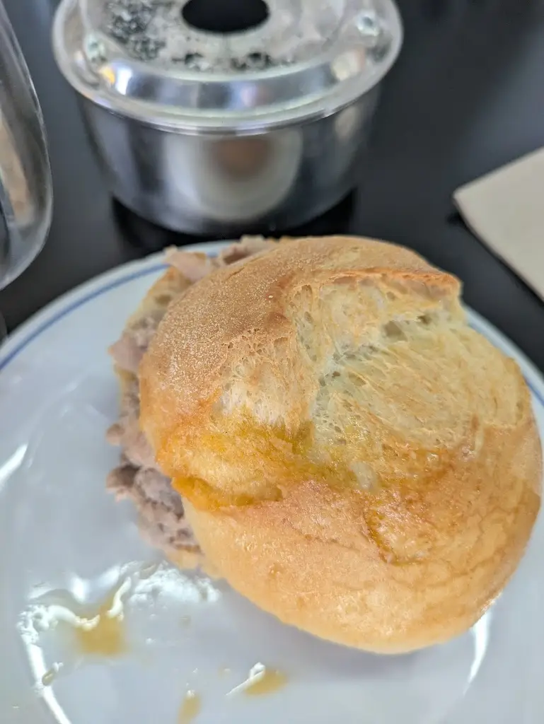 Pedro Fernandes_Casa das Bifanas_Valongo_review