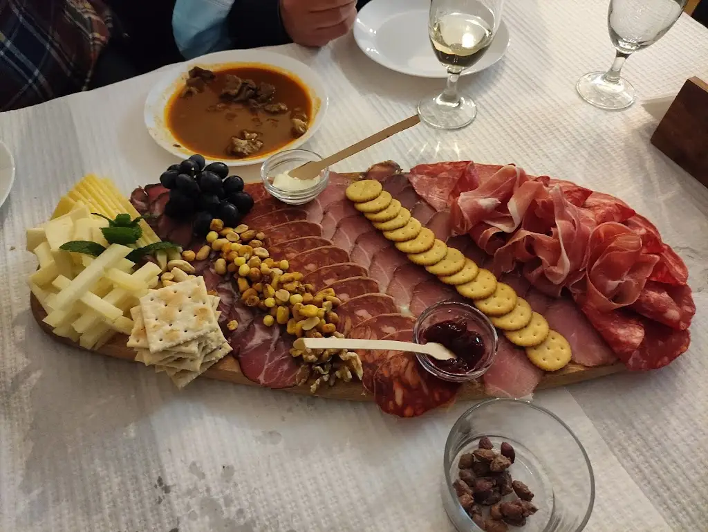 Menu_A Gruta petisqueira esplanada_Valongo_immagine_7