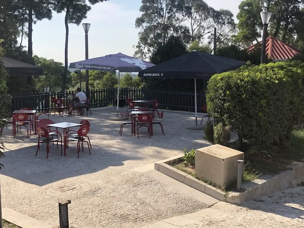 A Gruta petisqueira esplanada_Valongo_slider_image_1