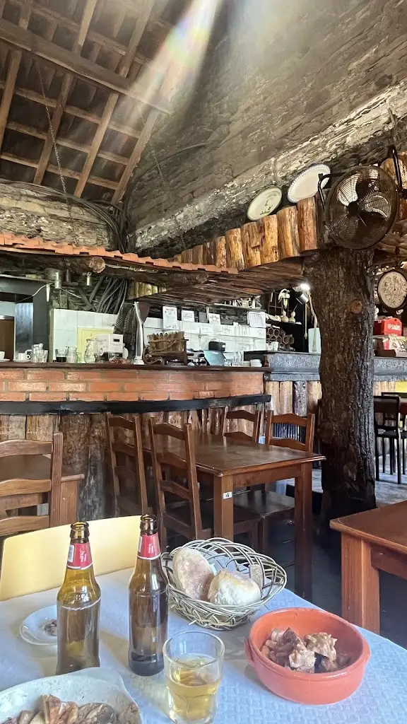 Adega Regional O Mineiro_Valongo_slider_image_3