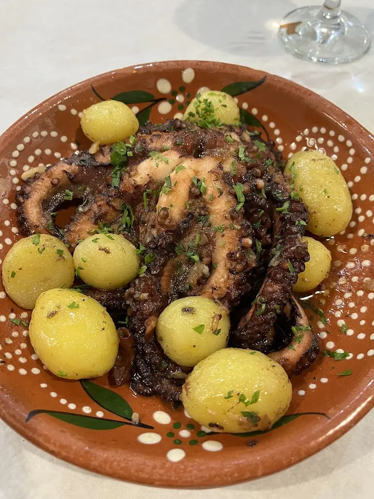 Restaurante Banhos Ferreos_Furnas_slider_image_3