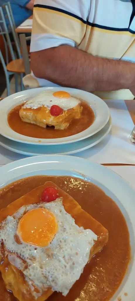 António Simões Lima_Cervejaria Dos Cachorrinhos_Valongo_recensione