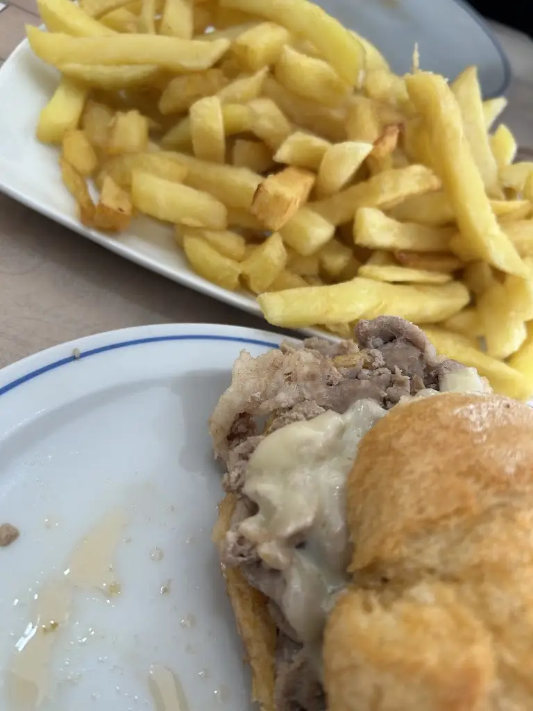 Cláudio Pereira_Casa das bifanas 2_Valongo_recensione