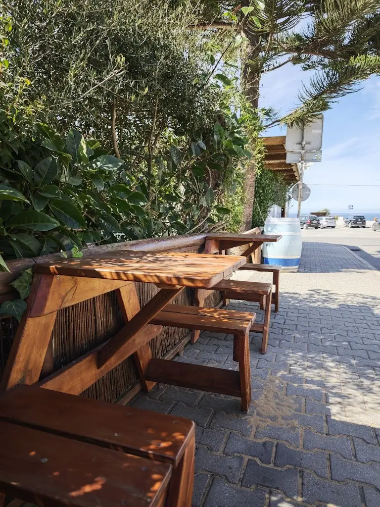 Attila Fenyő_A Azenha do Mar_Odemira_recensione