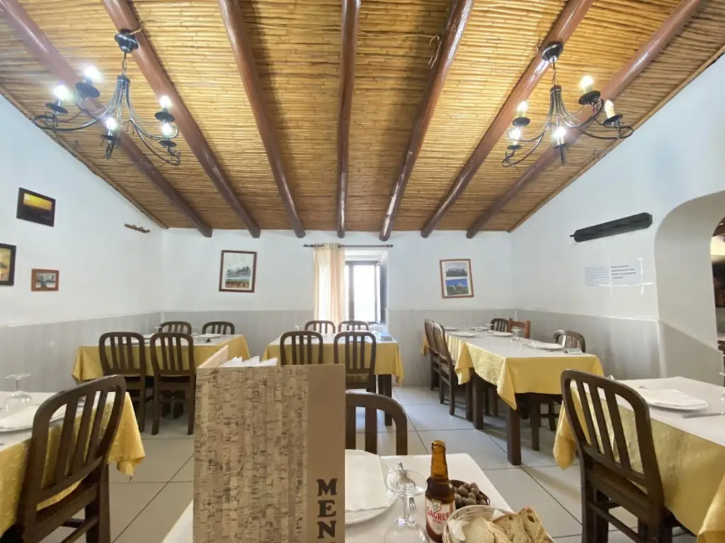 Restaurante Pizzaria A Paragem_Minas de São Domingos_slider_image_1