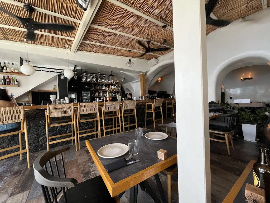 Intimista Bistro By Rui Rocha_Moura_slider_image_3