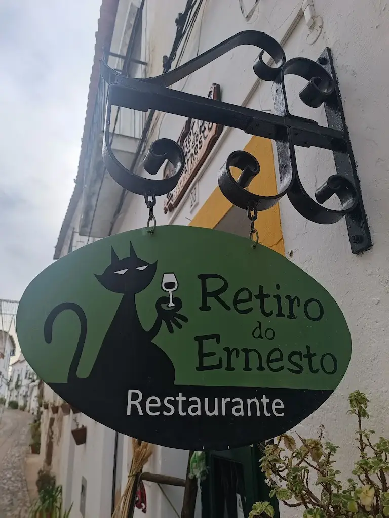 Ricardo Nunes_Retiro do Ernesto_Moura_recensione