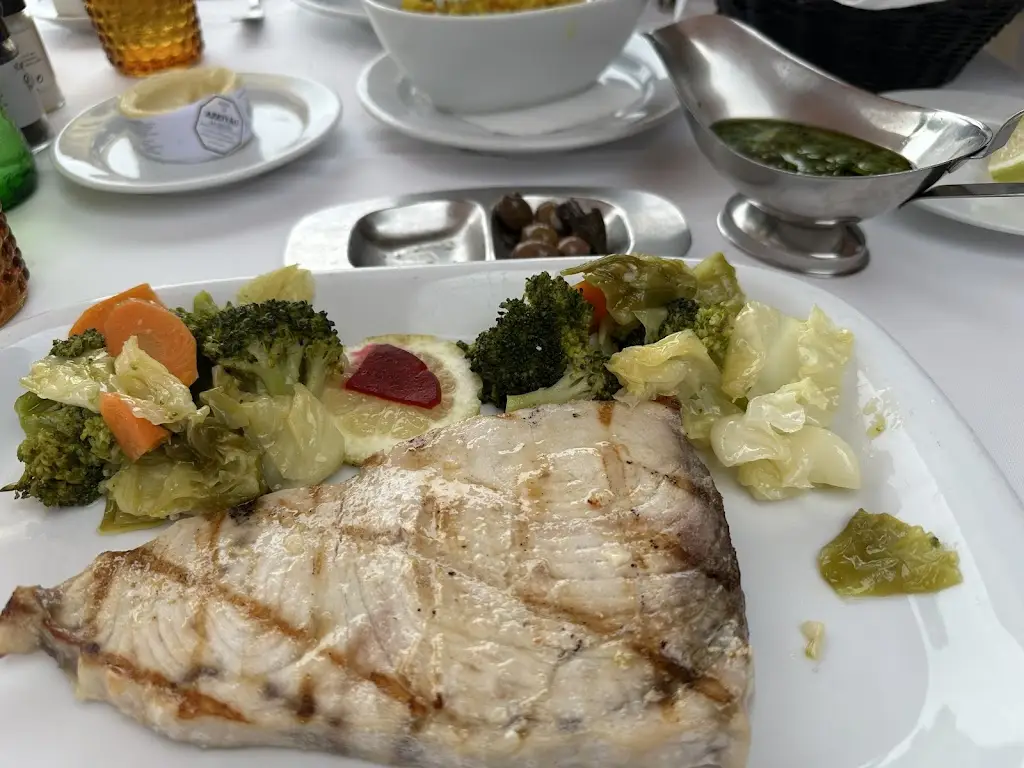 Martha Hale_Furnas do Guincho_Furnas_recensione