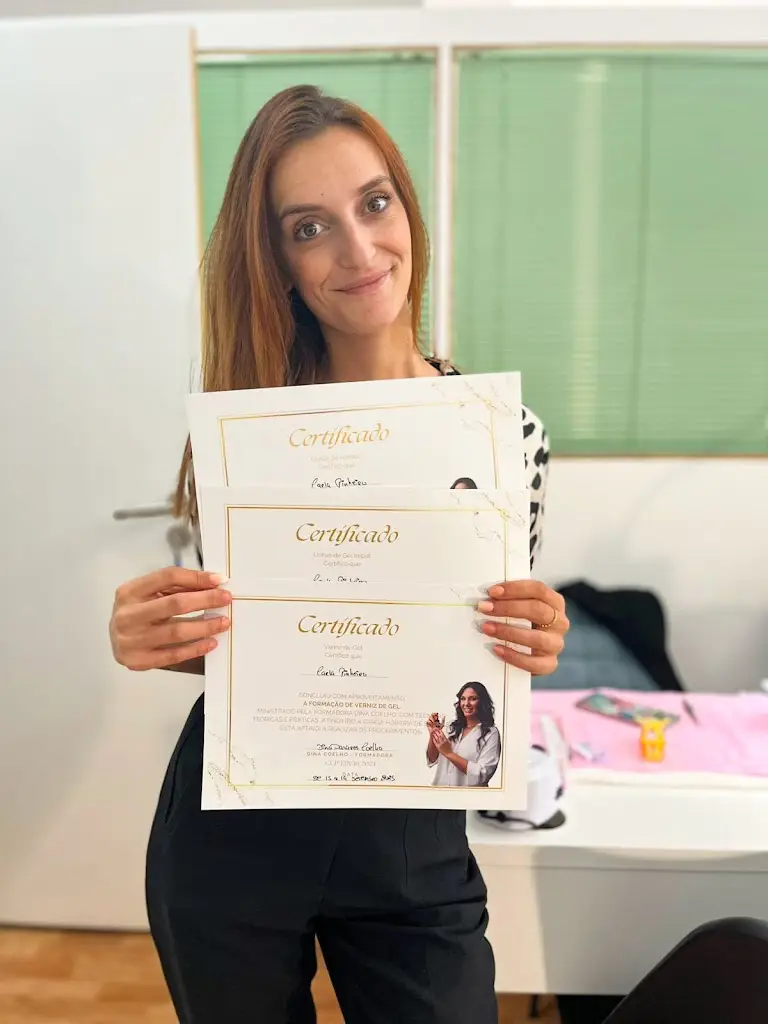 Carla Pinheiro_DINA COELHO BEAUTY & ACADEMY_Fajã de Baixo_recensione