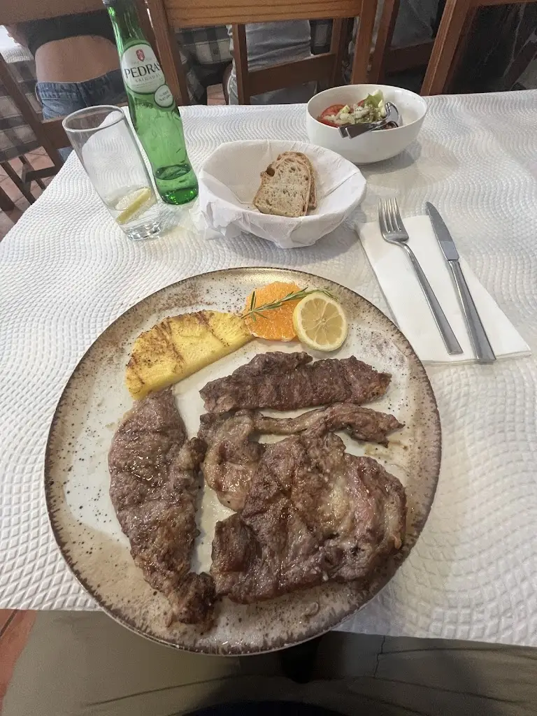 Michal Kyros_Churrasqueira Belinha_Ourique_recensione