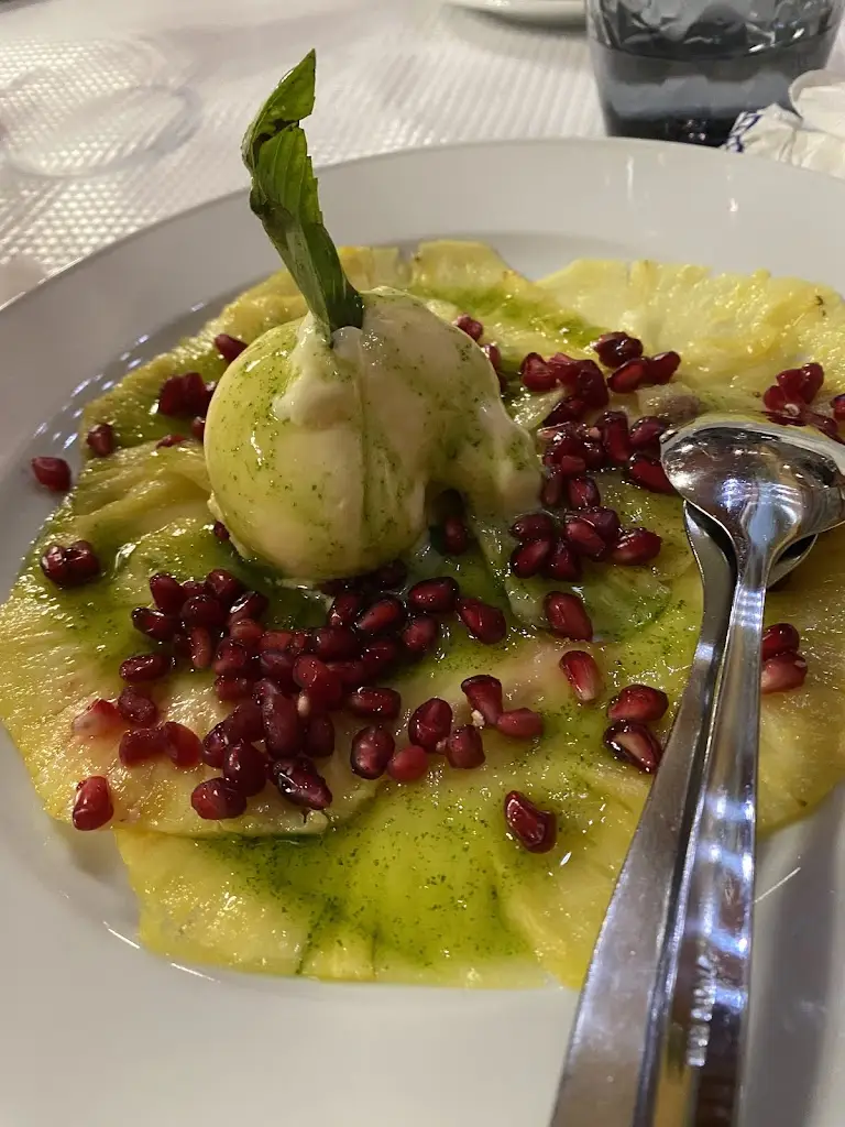 Michael Mouzer_Restaurante o Lobo_Ourique_recensione