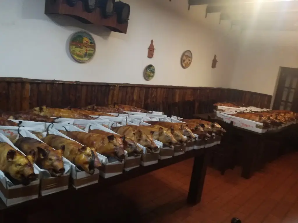 Restaurante Os Moços dos Leitões_Ourique_slider_image_1