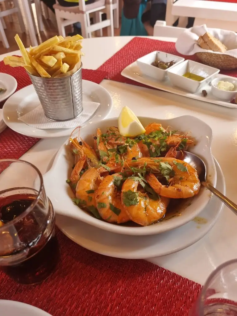 Suzanne Borchert_A Barca Tranquitanas_Zambujeira do Mar_review