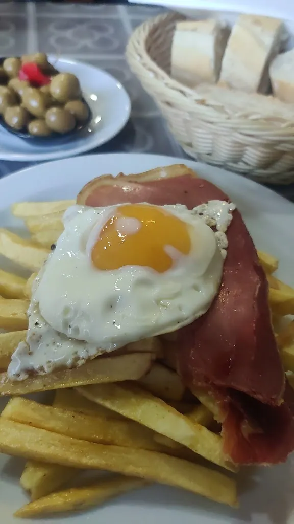 Bar Las Palmeras restaurant in Castellbisbal