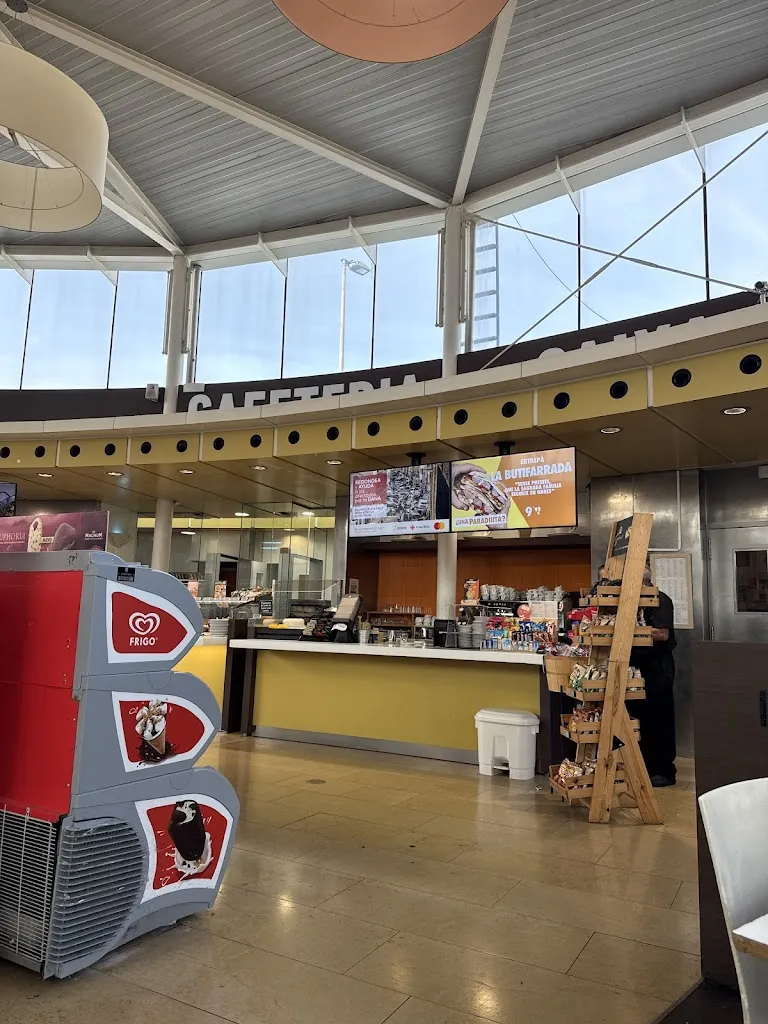 Jesús Romero_Medas Porta de Barcelona-Sud_Castellbisbal_review