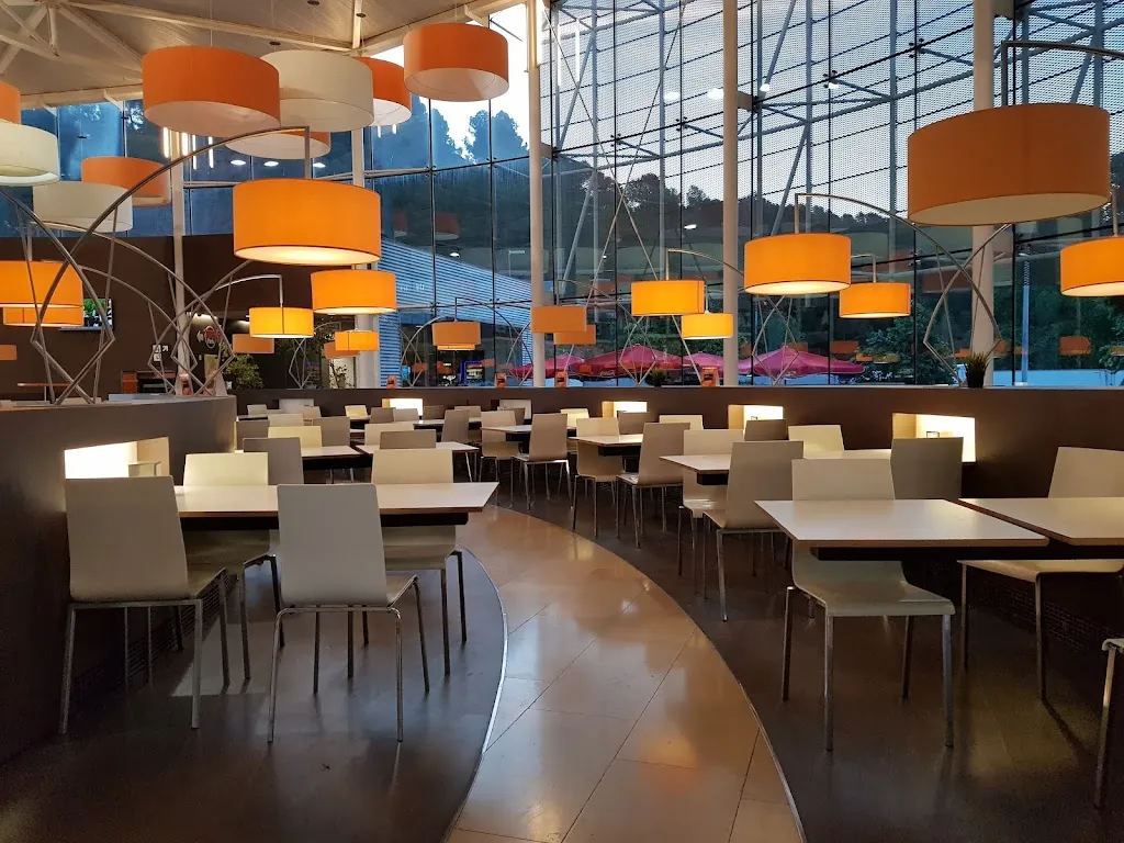 Medas Porta de Barcelona-Sud Restaurant in Castellbisbal