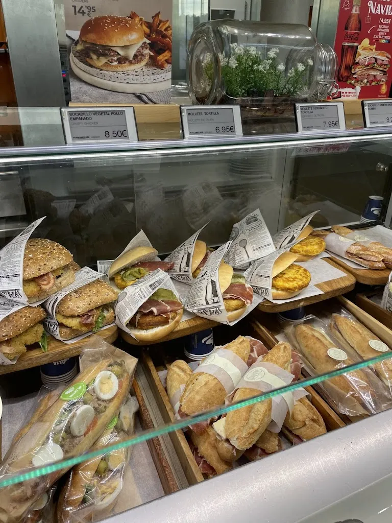 Menu_Àrea de Servei Porta de Barcelona - Dir. Tarragona_Castellbisbal_image_6