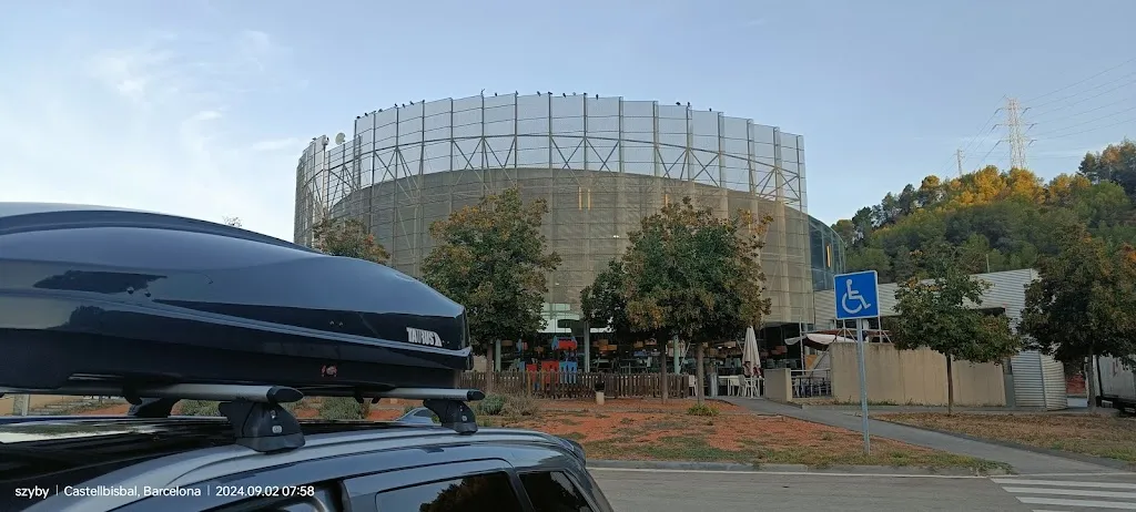 Szymon Bakowski_Àrea de Servei Porta de Barcelona - Dir. Tarragona_Castellbisbal_review