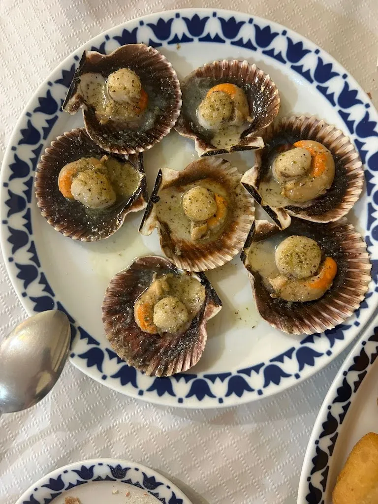 sara ribanez_O Galeon_Ortigueira_review