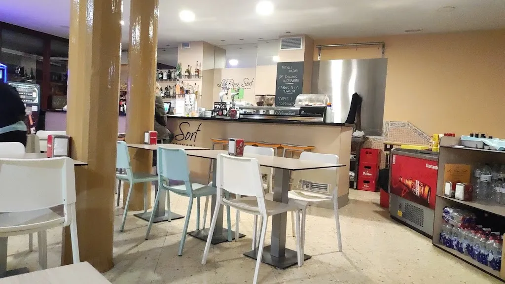 BAR RESTAURANT LA BONA SORT restaurant in Castellar del Vallès