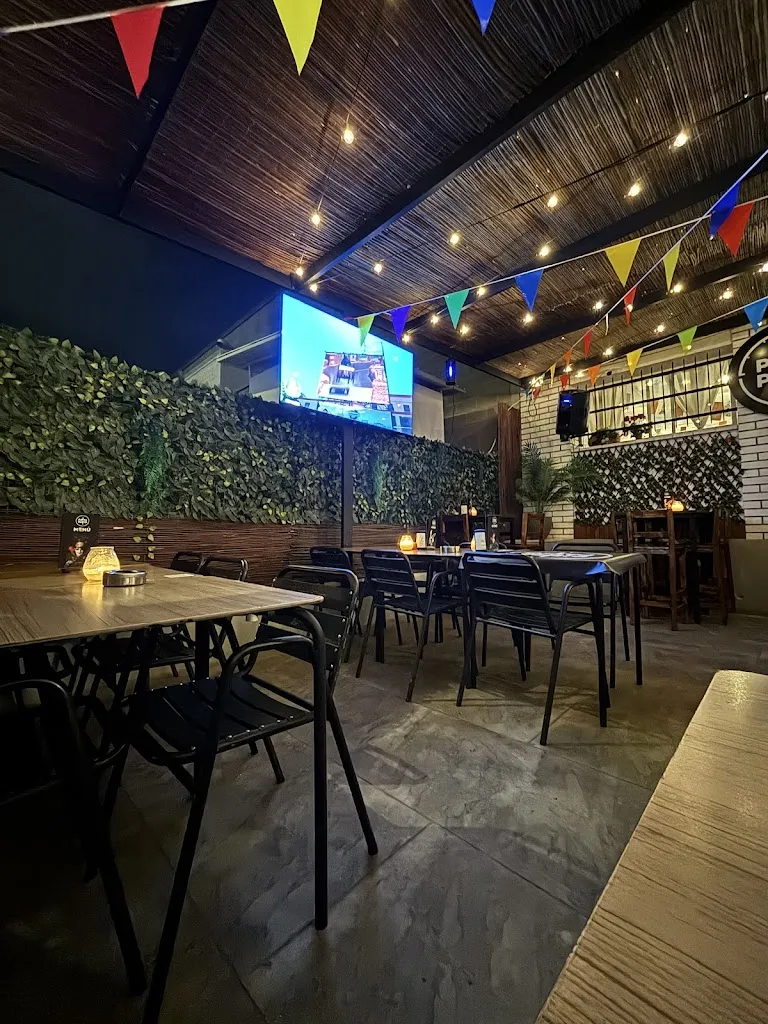 Pinta el Patio_Castellar del Vallès_slider_image_1