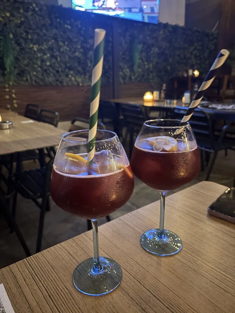 Pinta el Patio_Castellar del Vallès_slider_image_3