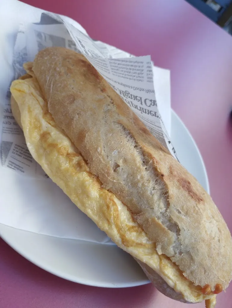 Ana Val_Bar Restaurante Avenida_Castellar del Vallès_review