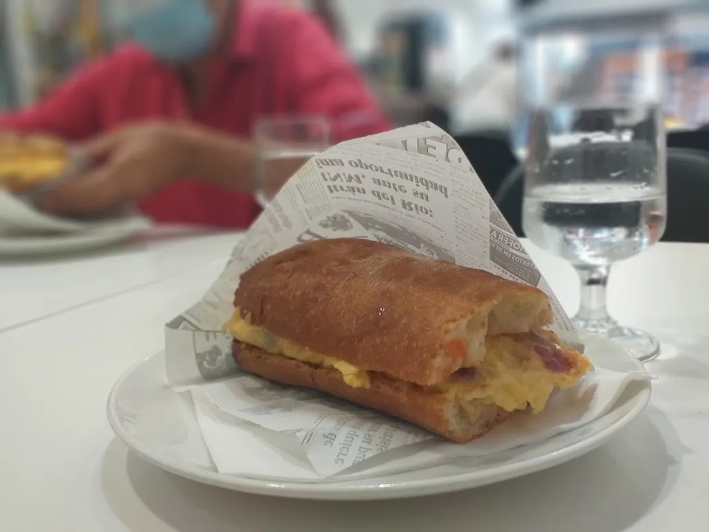 Bar Restaurante Avenida_Castellar del Vallès_slider_image_3