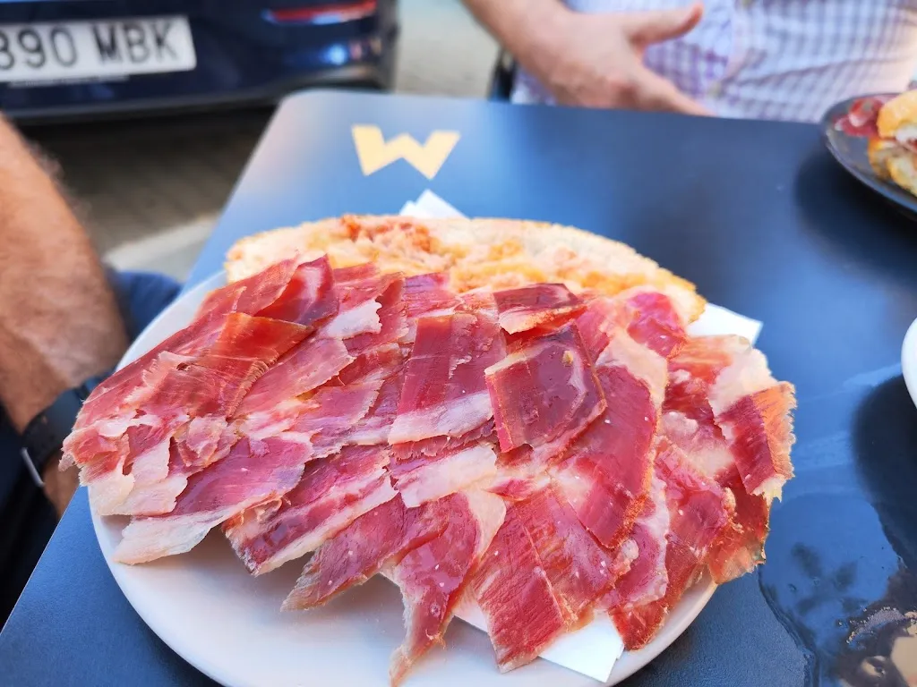 David Hernandez_LOREN DYSON_Castellar del Vallès_review