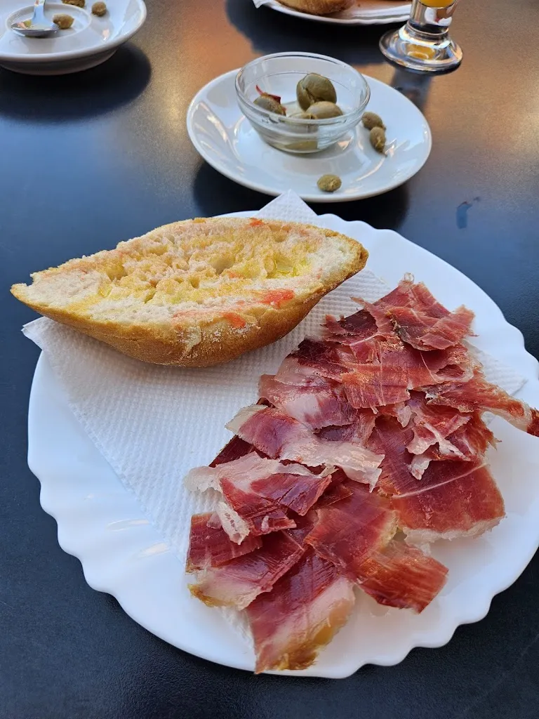 LOREN DYSON_Castellar del Vallès_slider_image_3