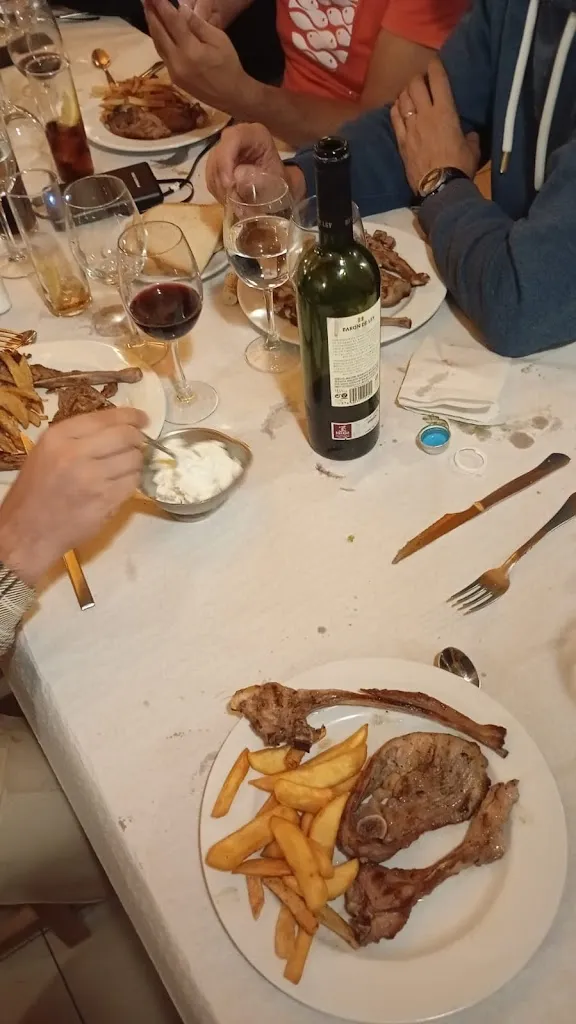 Al Johnson_Restaurant Cal Candi_Cercs_review