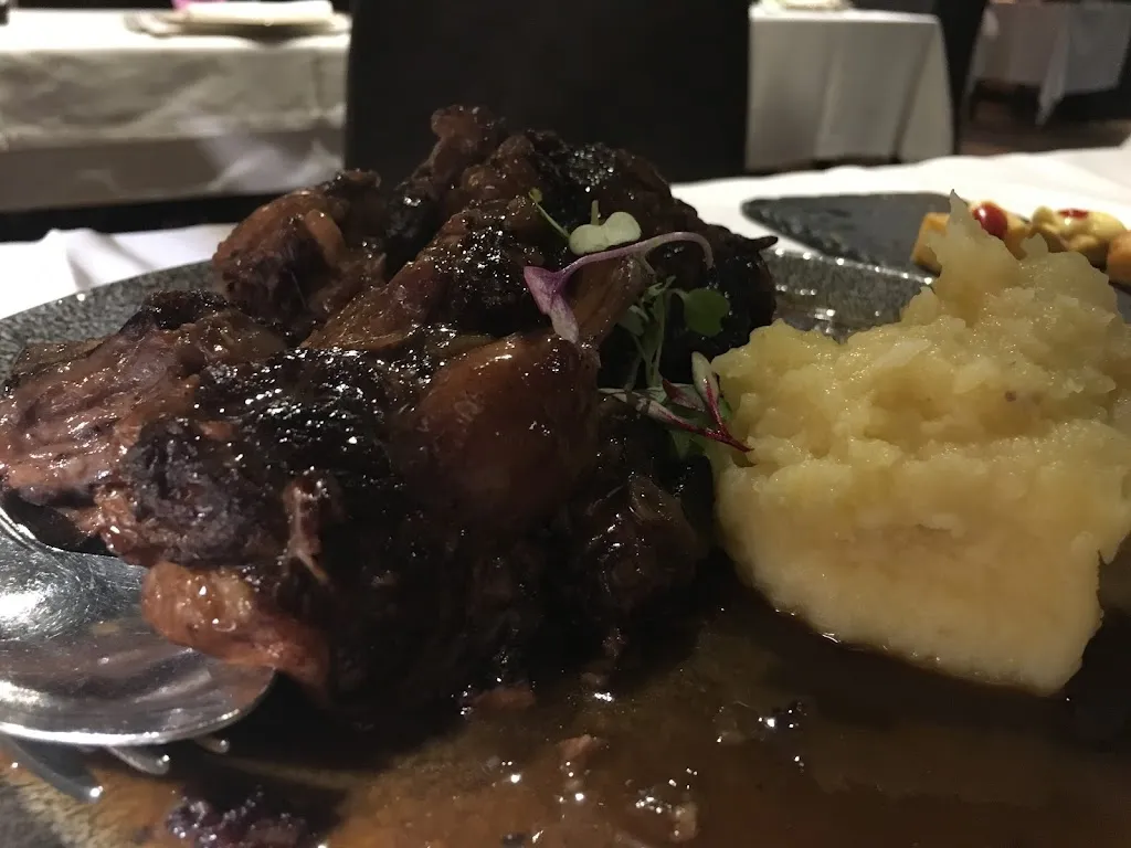 Linda Cheng_Las Botas_Castelldefels_review