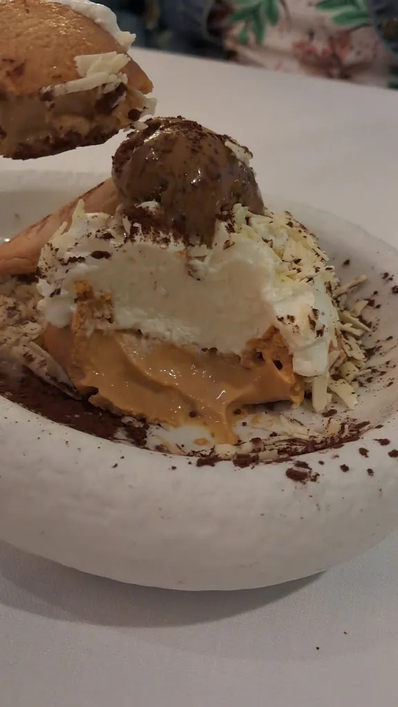 Tanya Gyurova_Rocxi Beach_Castelldefels_review