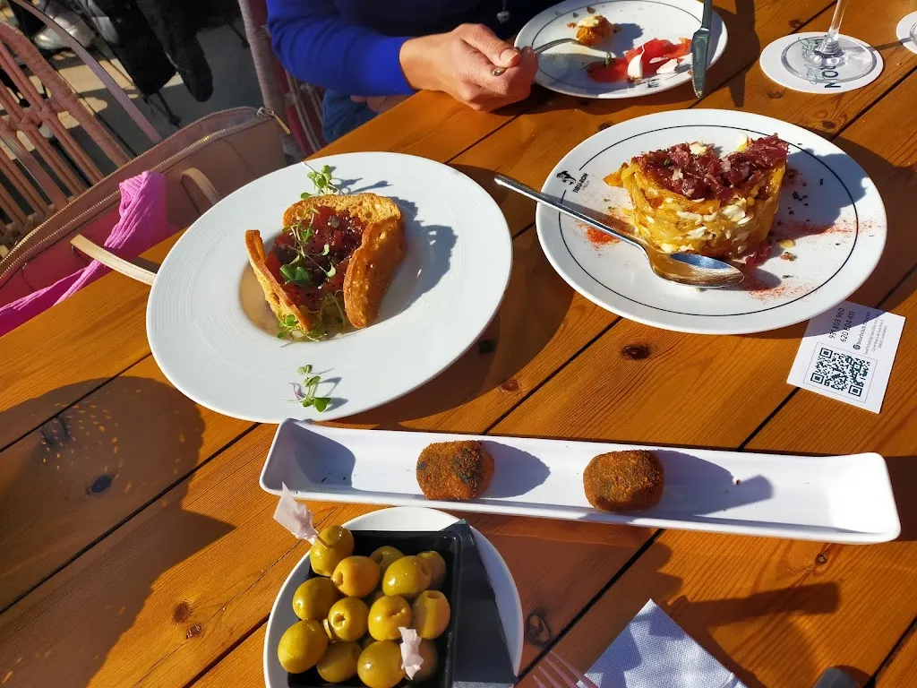 Menu_Tibu-Ron Beach Club_Castelldefels_immagine_7