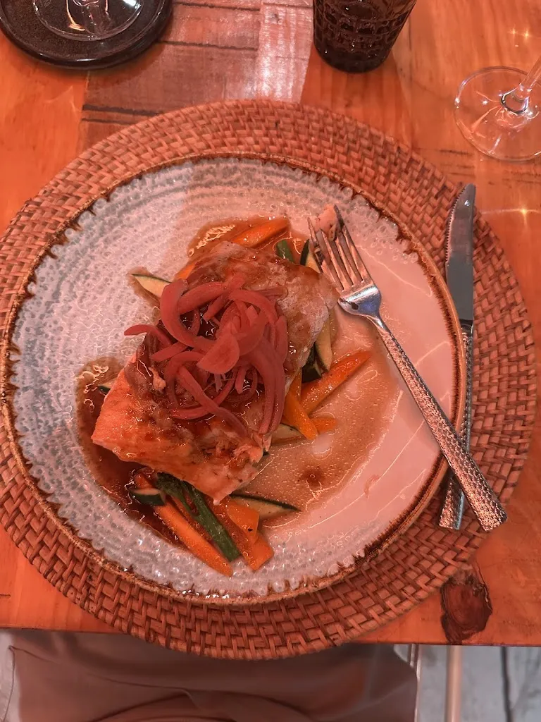 Paula Zelaya_Tibu-Ron Beach Club_Castelldefels_recensione