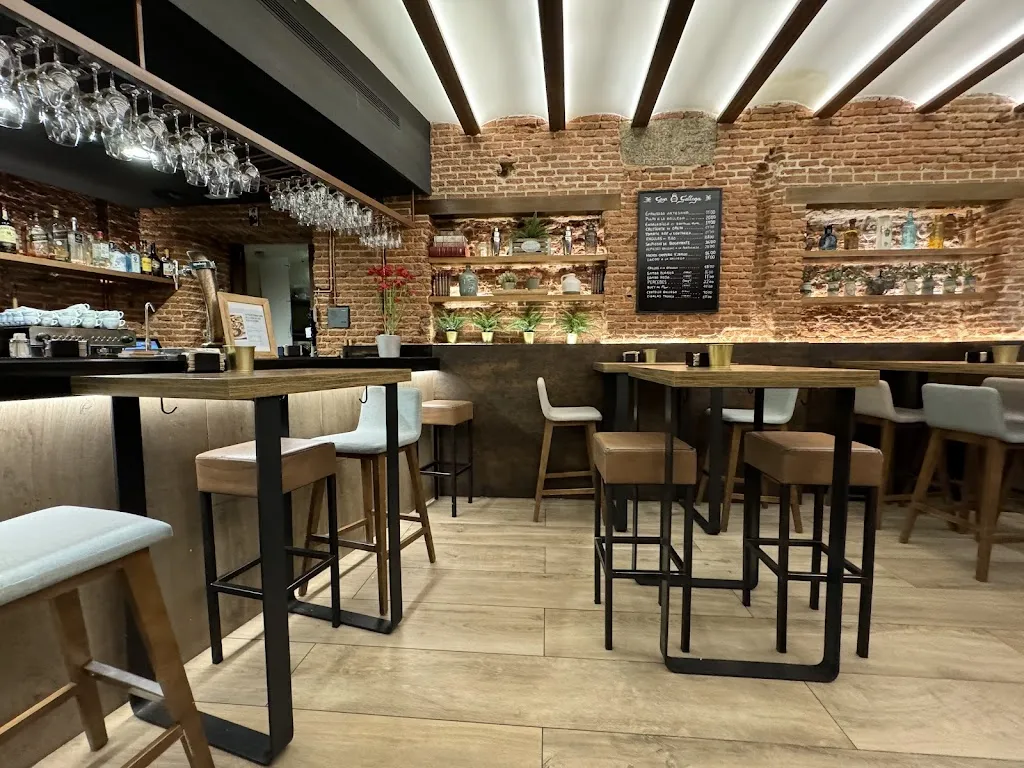 Casa Gallega Restaurante &Tapas (Marisco, carne gallega, paellas...) restaurant in Castelldefels